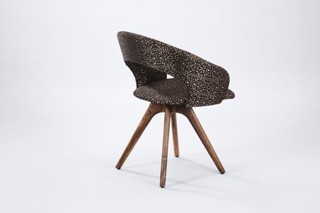 Funktionaler Drehstuhl mit elegantem Design