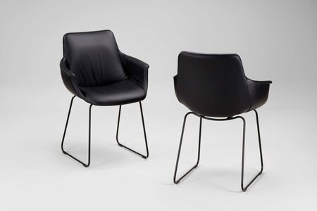 Drahtgestellstuhl mit Armlehne