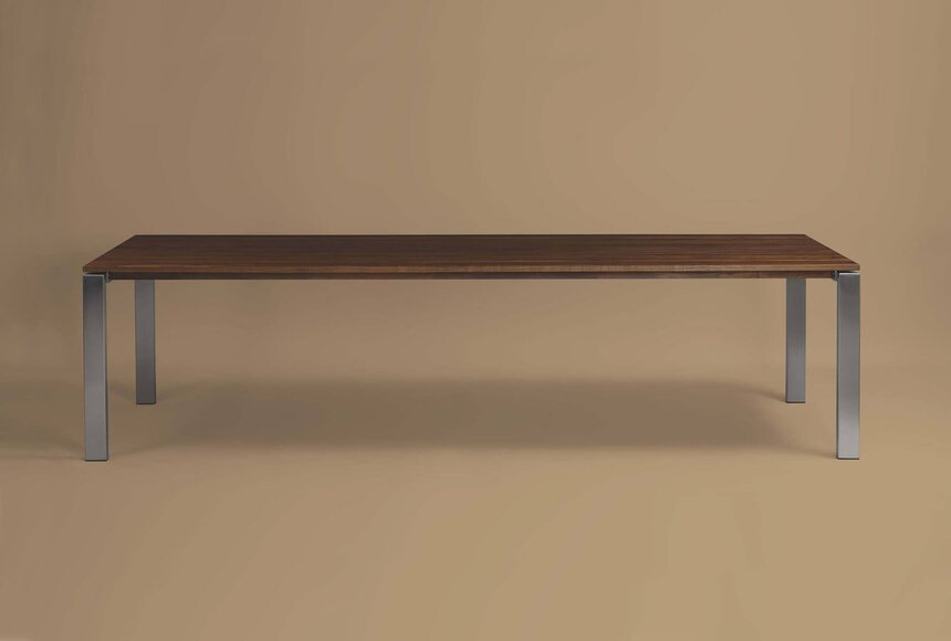 schlichter Esstisch längsansicht
